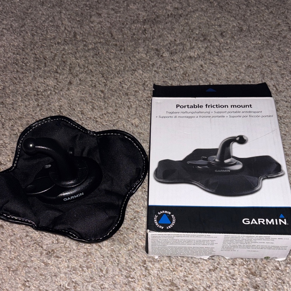 Garmin Black Friction Mount - NEW